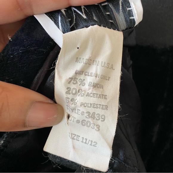 80s vtg Crushed Velvet Peplum Blazer + Skirt Set - Picture 8 of 15